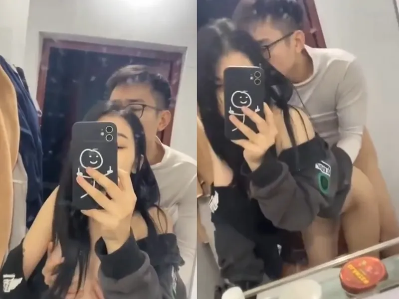 Doggy cô em xinh đẹp vú ngon mệt cả chim